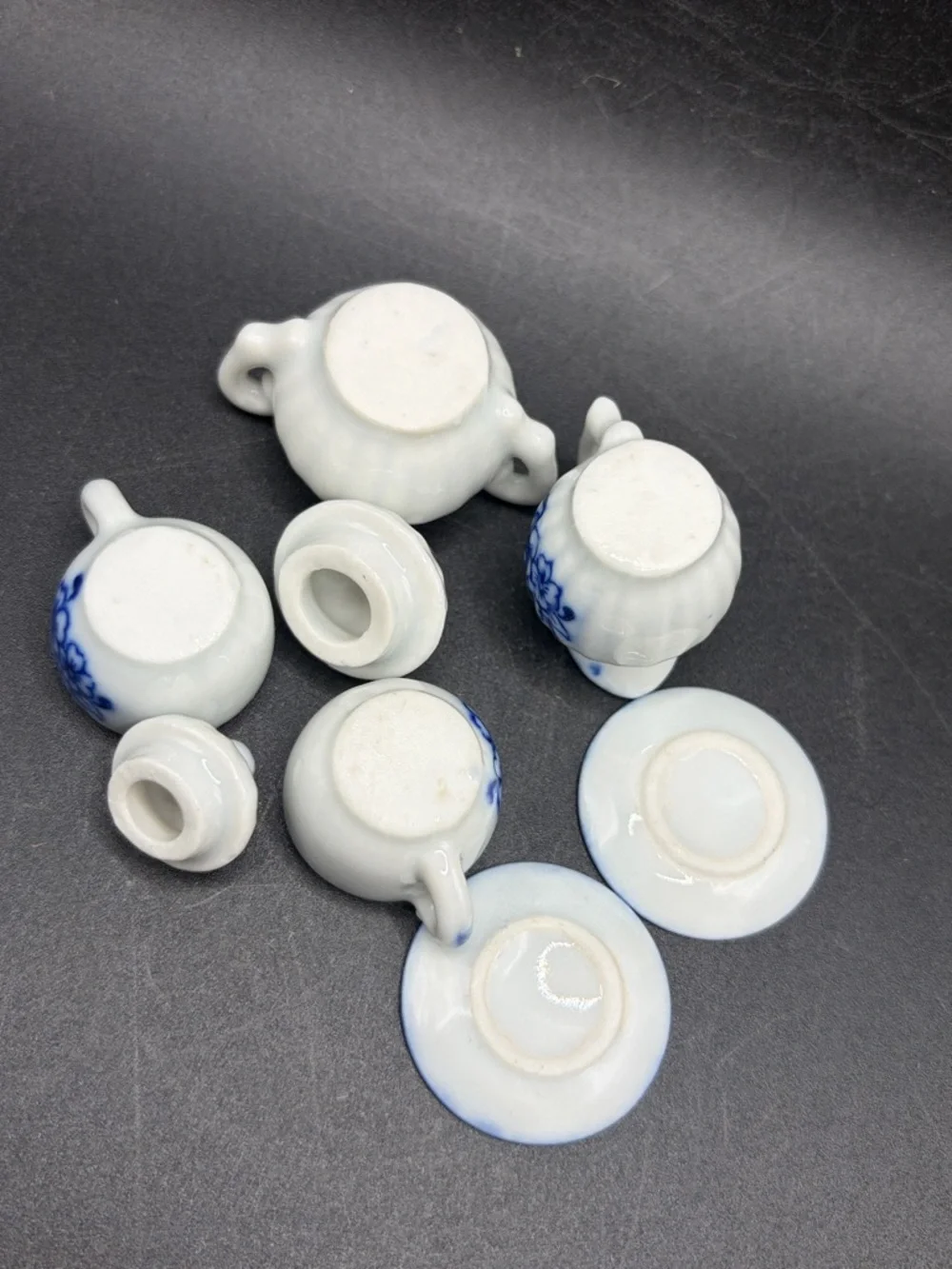 Vintage Miniature Mini Dollhouse Blue  White Porcelain Tea Set Accessories Cups+